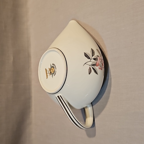 Noritake Rosales 5790 2 1/2" Creamer - Picture 5 of 9